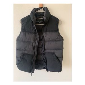 FILSON FEATHERWEIGHT DOWN VEST- FADED BLACK